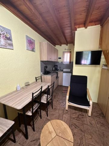 Stenakas Apartments Chios Town Exterior foto